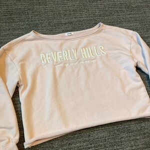 Garage cropped crewneck #comfy #garage #cropped
-thrifted
